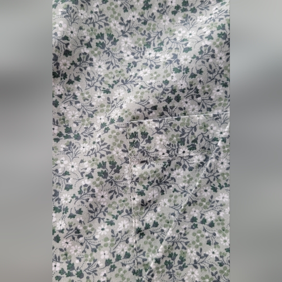 Men's Floral Patterned Shirt - Picture 9 of 9